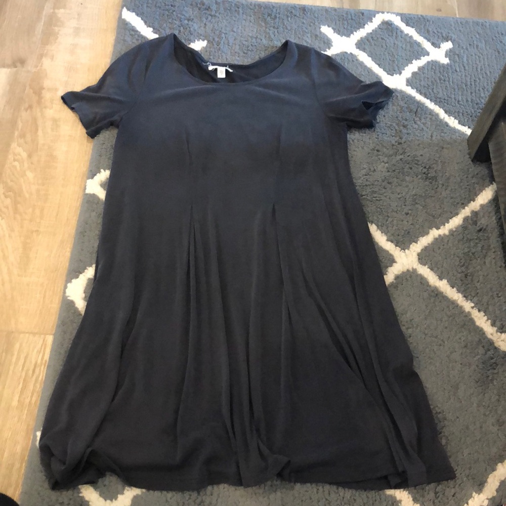 Dress - Picture 1 of 2